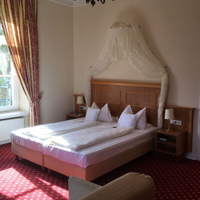 Zimmer des Schlosshotels Haus Grieth Bed & Breakfast